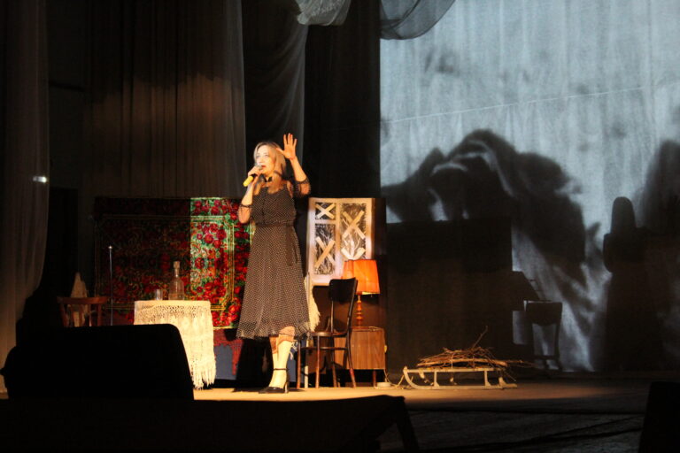 26 января в МУК «ДК химиков» прошла литературно-музыкальная программа «Говорит Ленинград»,
